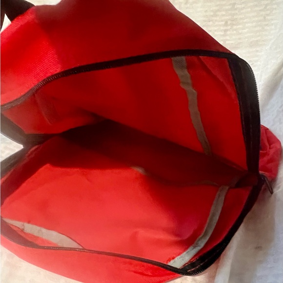 Classic Red Backpack - Picture 6 of 8